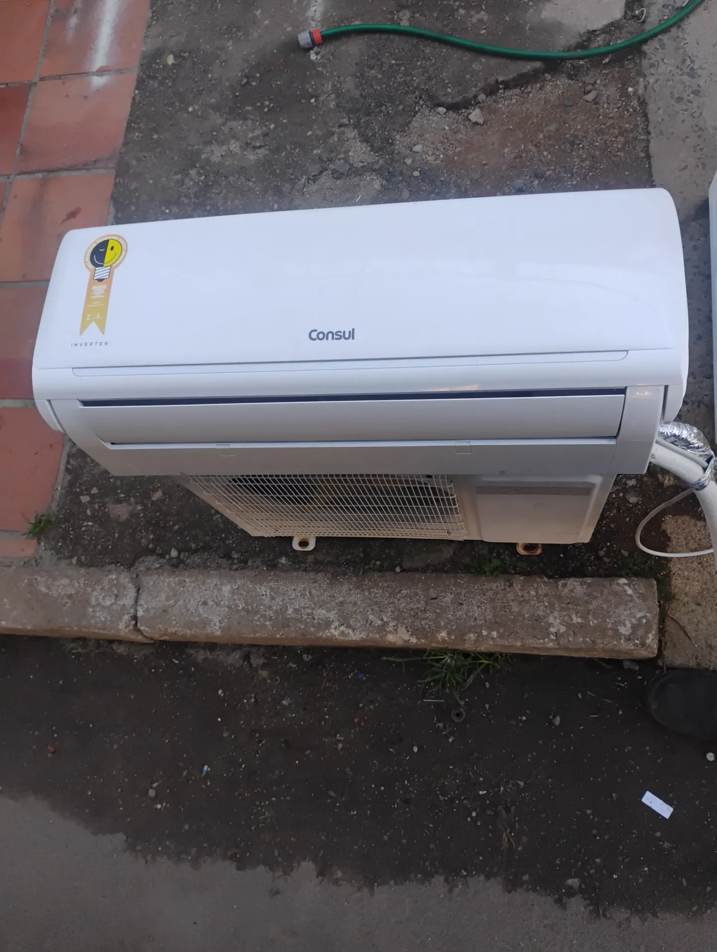 Ar Condicionado Split HW Inverter Reverso Consul CBJ09D/CBM09D 9000 BTU 220 V