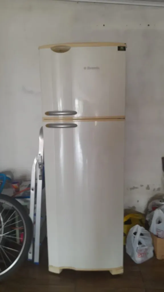 Geladeira Electrolux DF36 346 L 127 V